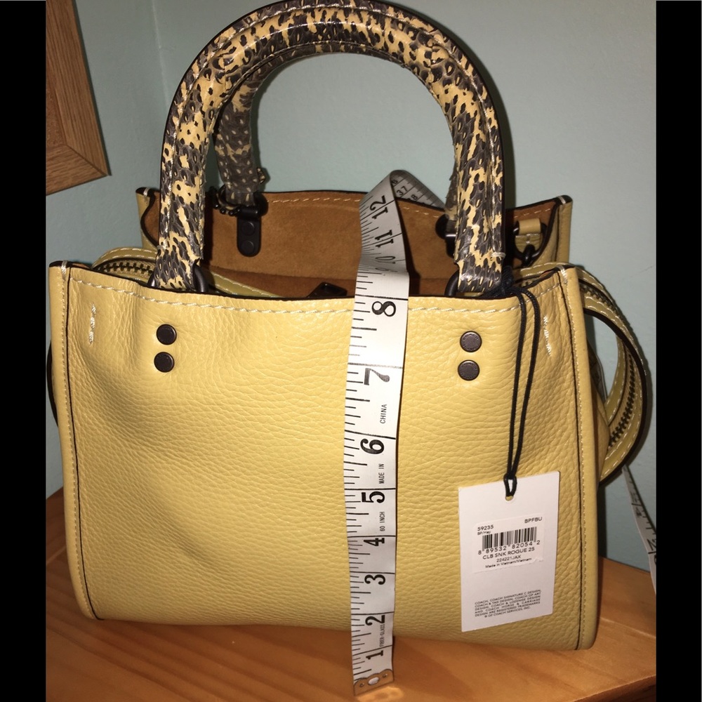 ⭐️⭐️2X HP⭐️⭐️ NWT 💯 Authentic Coach Rogue 25 w/ Snakeskin Handles - Picture 5 of 16